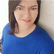 Ragazza di 24 anni diplomata presso l'istituto tecnico economico per il turismo (ITET MARCO POLO)